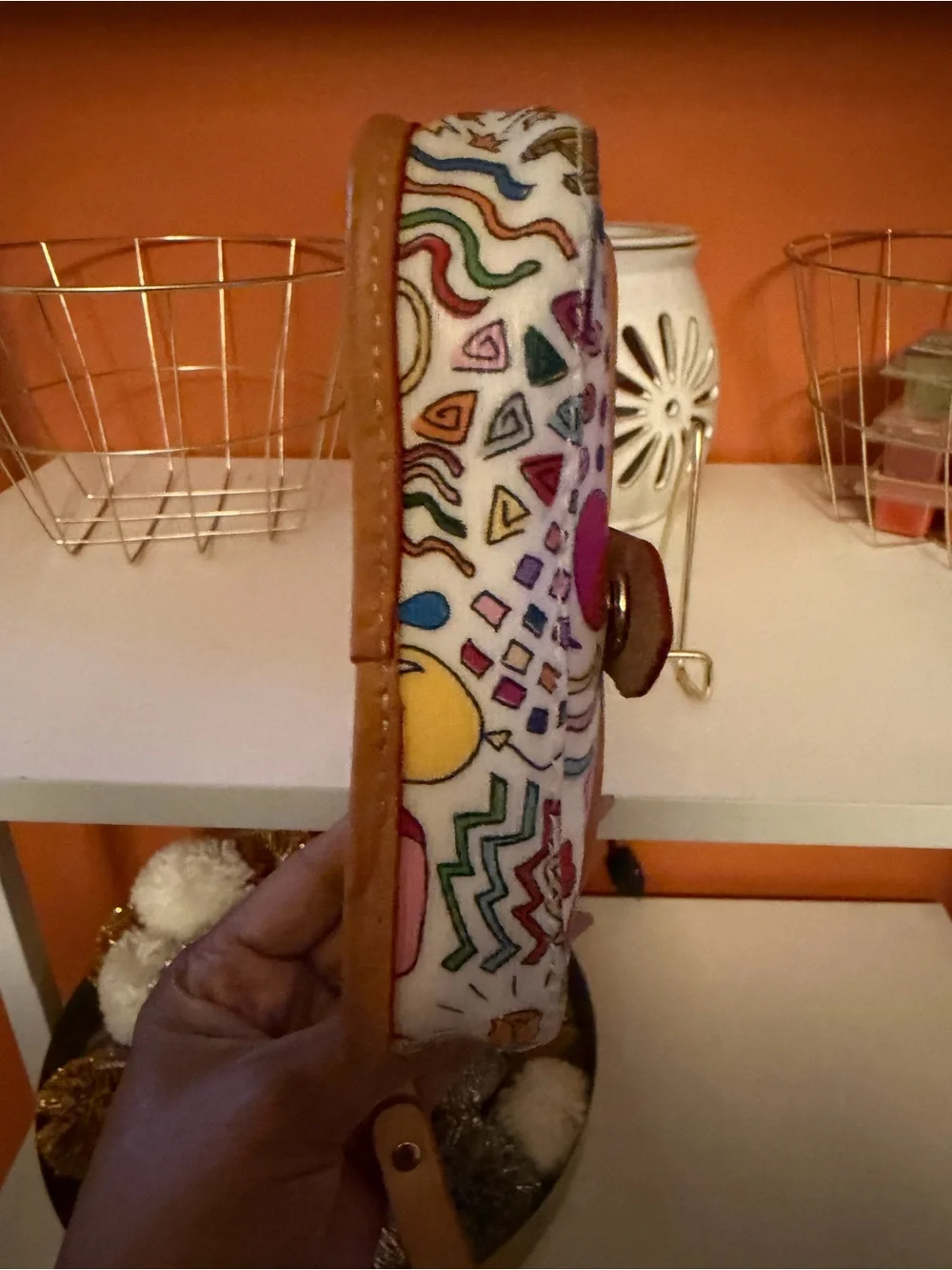DOONEY & BOURKE White Whimsy Wristlet(EUC)